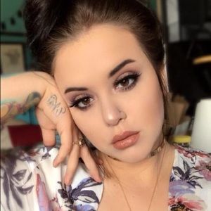 Meet your Posher, Alexandria